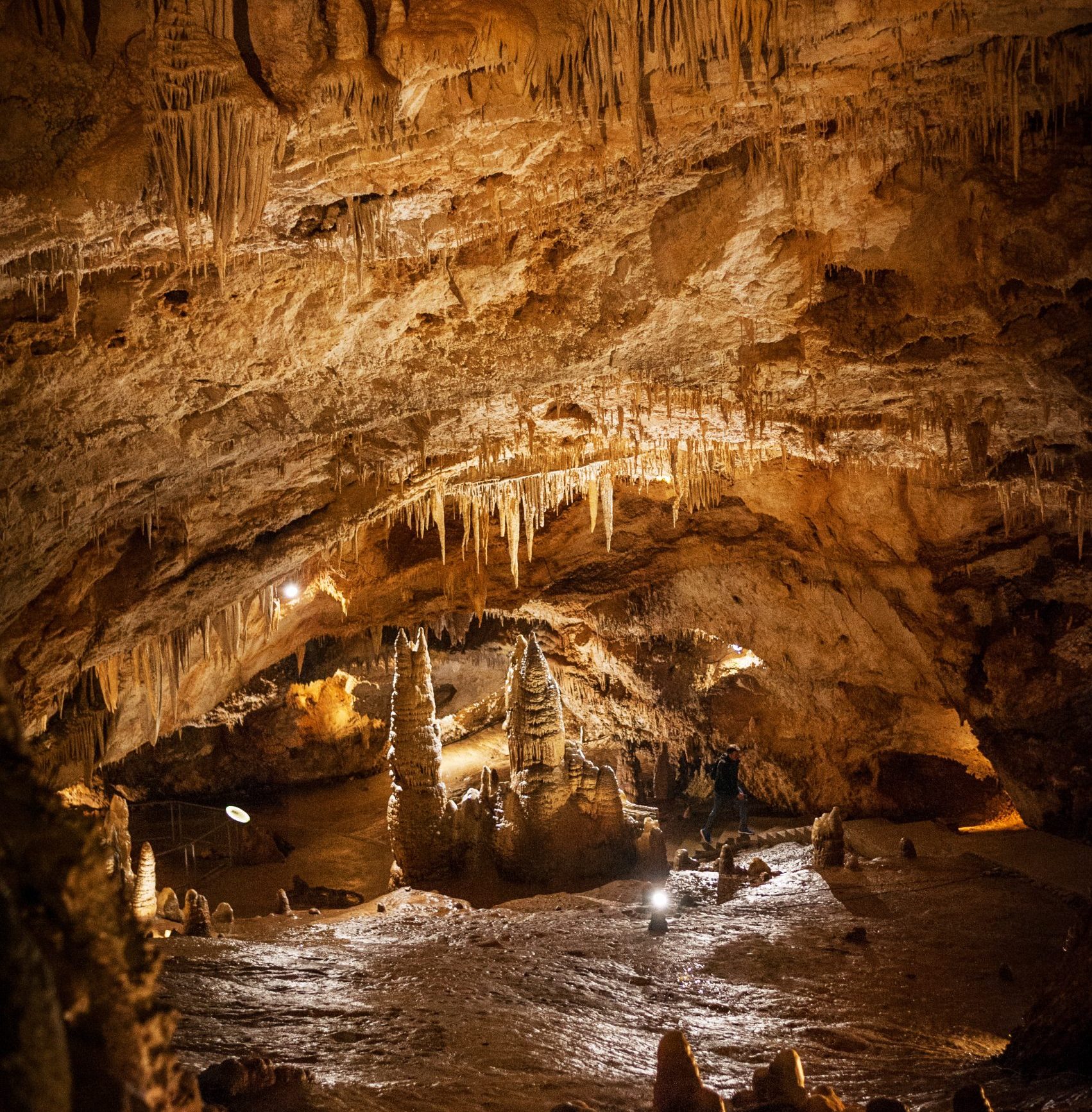 Lipa cave in Cetinje